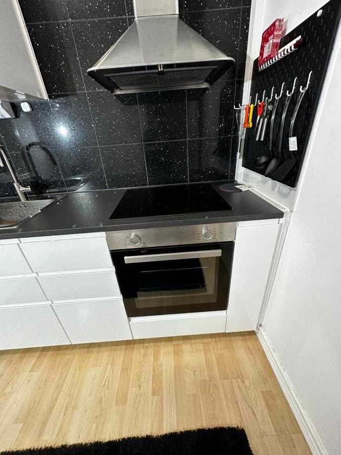 Luxurious 2-Room Apartment In Central Borås Exterior photo