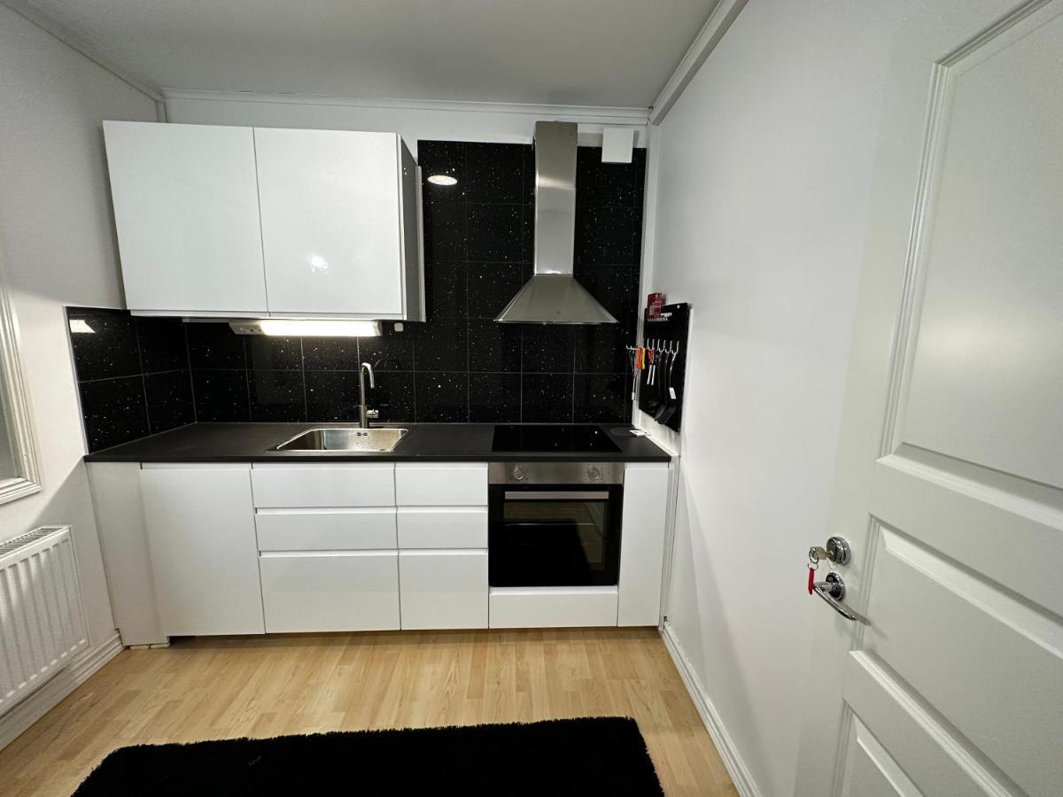 Luxurious 2-Room Apartment In Central Borås Exterior photo